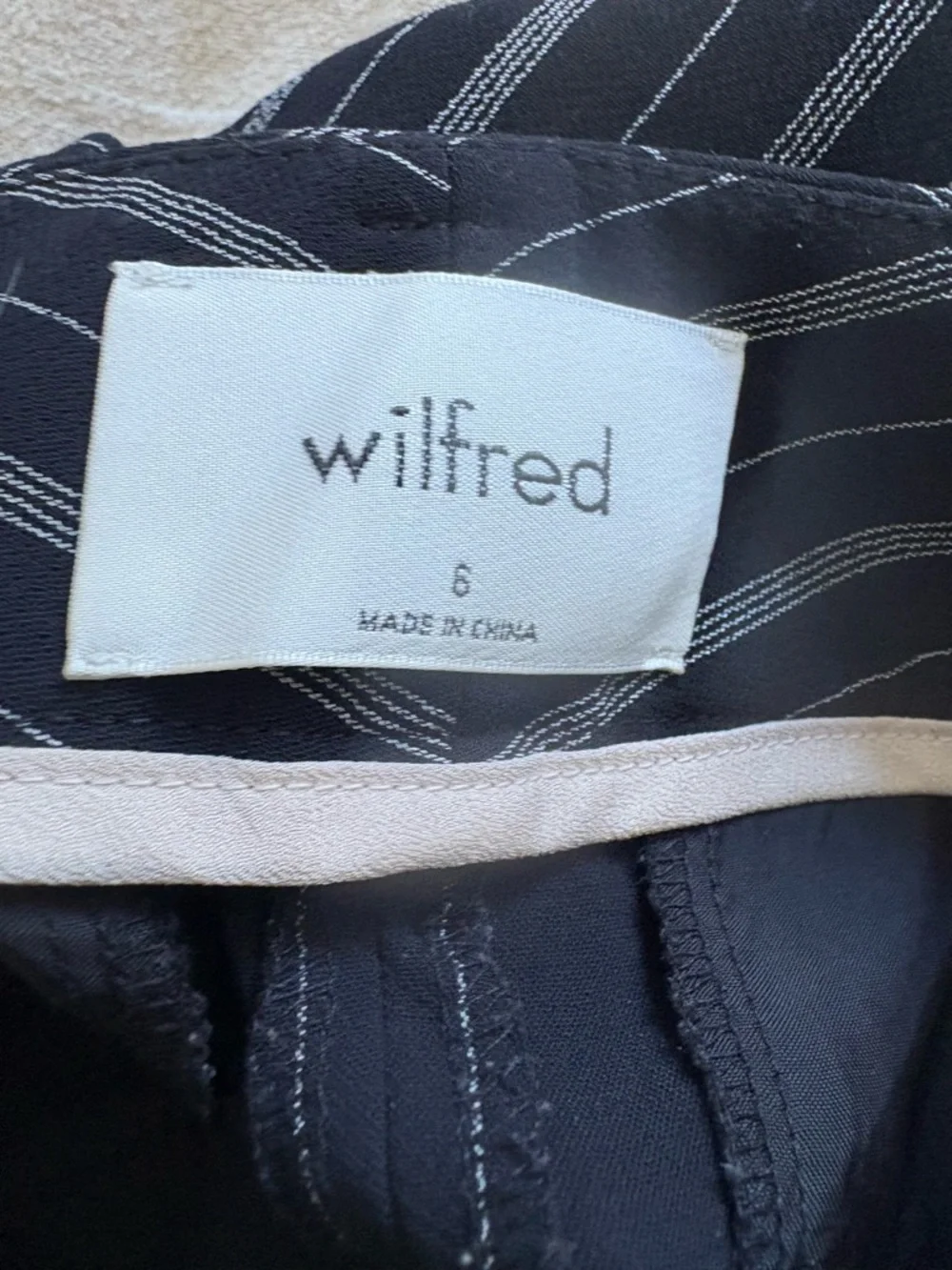 Wilfred Aritzia tie front jallade pant size 6 black white pinstripe trousers - Picture 8 of 10